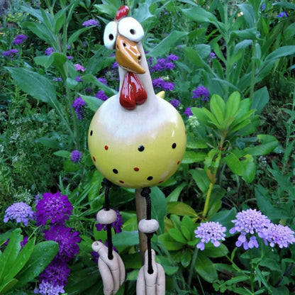 Poules en Céramique – Égayez Votre Jardin avec Style